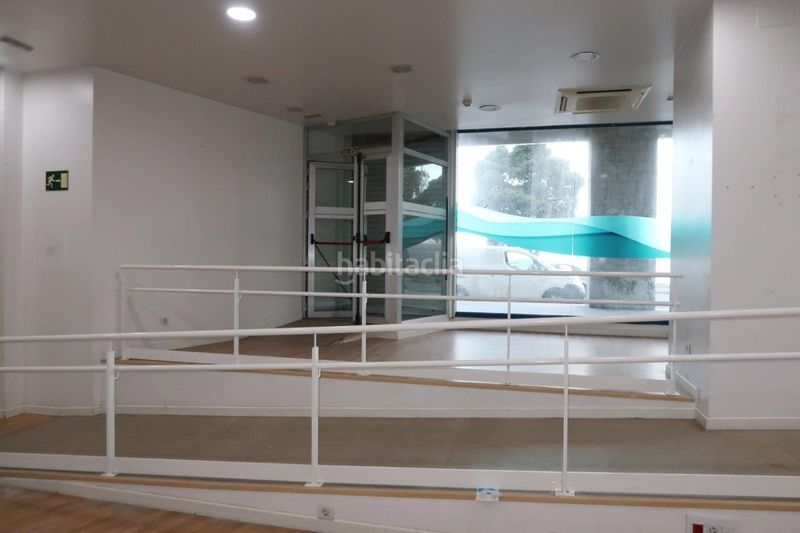Foto 7a96625f-f147-4372-8a0f-64a116481eec. Alquiler local comercial local en alquiler en centro plaza pontevedra, 4 dormitorios. en Coruña (A)