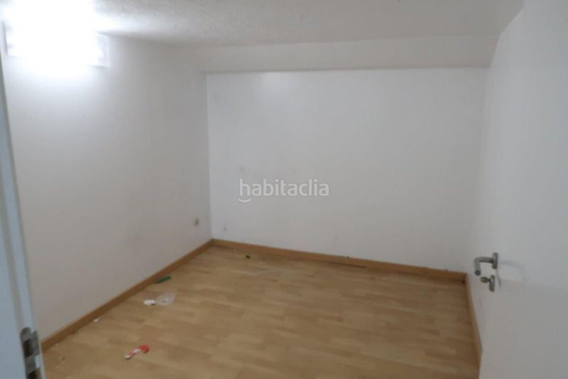 Foto 7d4ebf4b-b93f-494b-8d17-1941111fab01. Alquiler local comercial local en alquiler en centro plaza pontevedra, 4 dormitorios. en Coruña (A)