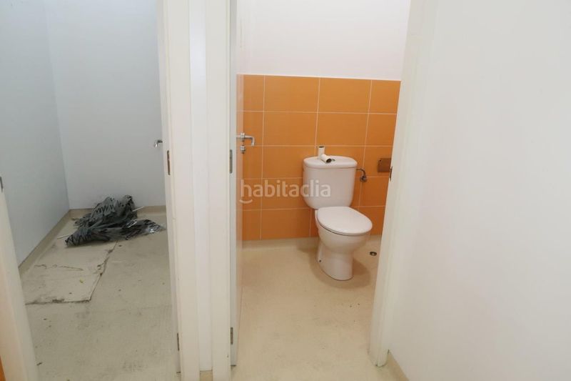 Foto 902999df-642d-42f8-a01d-7bbec8a835e6. Alquiler local comercial local en alquiler en centro plaza pontevedra, 4 dormitorios. en Coruña (A)