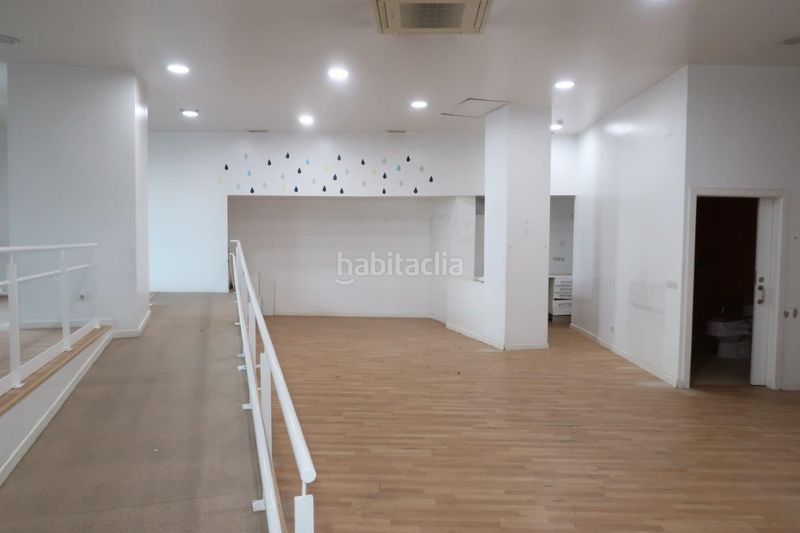 Foto c9108d59-67cd-438e-936d-01881ba9e20a. Alquiler local comercial local en alquiler en centro plaza pontevedra, 4 dormitorios. en Coruña (A)