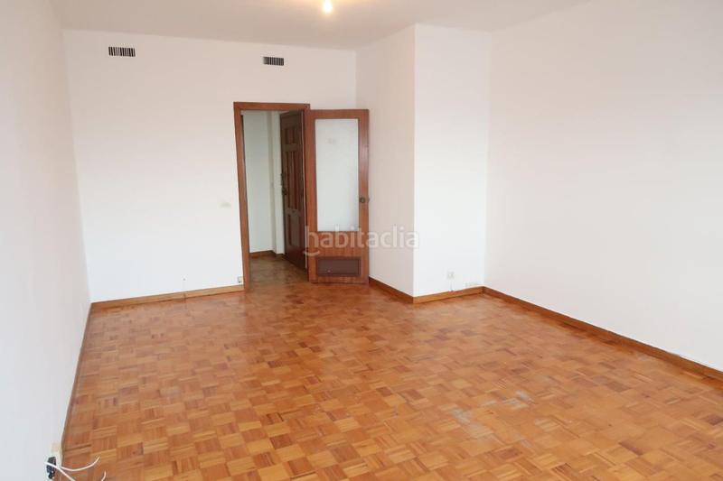 Foto 40cdacad-7503-470f-b4df-89c8c85f9de1. Pis amb calefacció a Riazor - Visma Coruña (A)