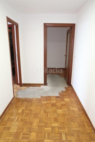 Foto 834f8121-6a5a-4394-b50a-b18fb2aa19ea. Pis amb calefacció a Riazor - Visma Coruña (A)