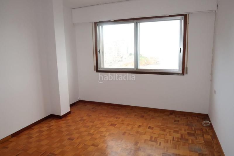 Foto e49eaf0d-e4cd-46d2-b6a9-010308371f8d. Pis amb calefacció a Riazor - Visma Coruña (A)