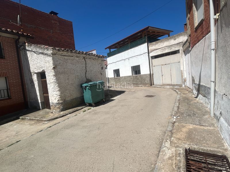 Foto db8f5e32-4480-452b-9a61-dfc36a2c7aeb. Casa a calle correos 67 a Castronuño
