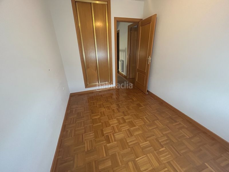 Foto 71c73ae1-5d87-4522-8990-8ff9c1687993. Semi detached house in calle huebra 7 in Pajarillos Altos Valladolid