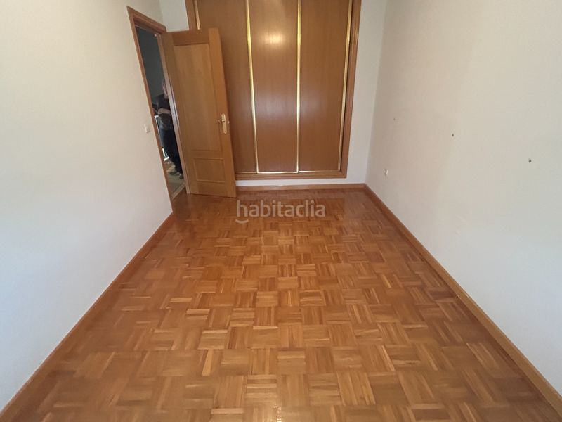 Foto af71fbb0-8174-41a8-bee0-c76e97a88709. Semi detached house in calle huebra 7 in Pajarillos Altos Valladolid