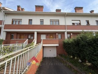 Haus  Camino de la viesca 32. Chalet exclusivo en la fresneda amplitud, confort y calidad de v