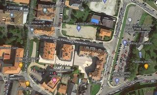Terreno residenziale in Avenida del sablón 2a. Juan antonio pesquera menéndez