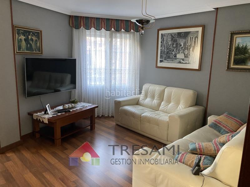 Foto 0870e440-433e-409b-b1ce-d493dbd00880. Appartement dans constantino 16 dans Llano Gijón