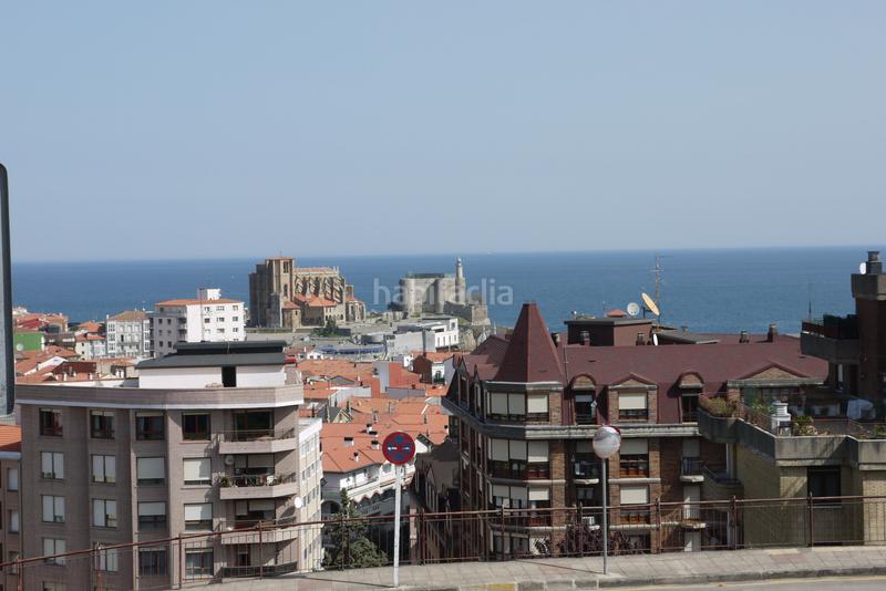 Foto 936913dd-bae2-4a34-8c1e-656849cab164. Casa adossada amb calefacció aparcament piscina a Castro - Urdiales