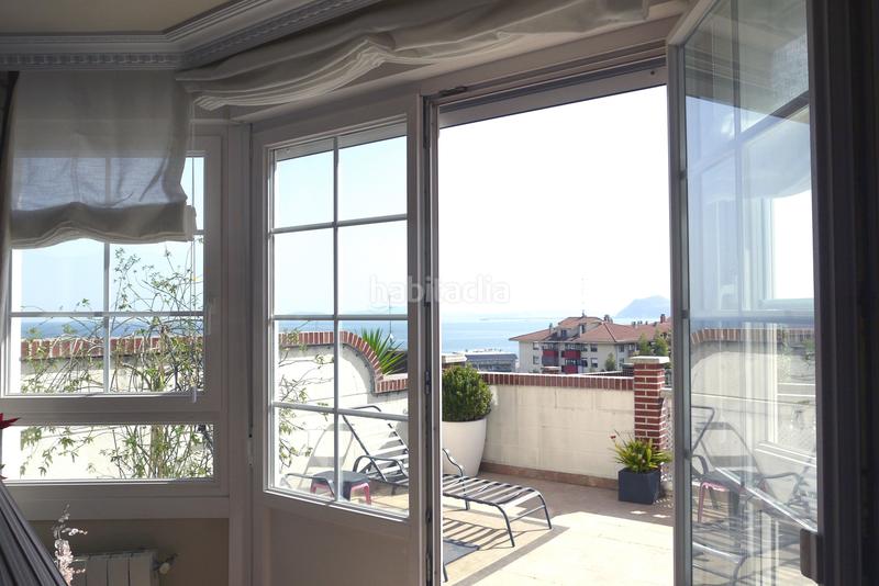 Foto b3c9d610-18d0-46d8-9f26-041eda87a043. Casa adossada amb calefacció aparcament piscina a Castro - Urdiales