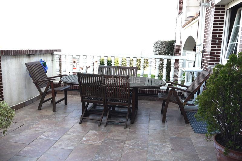 Foto e2868609-950e-4c5a-b0a6-fa13377df26a. Casa adossada amb calefacció aparcament piscina a Castro - Urdiales