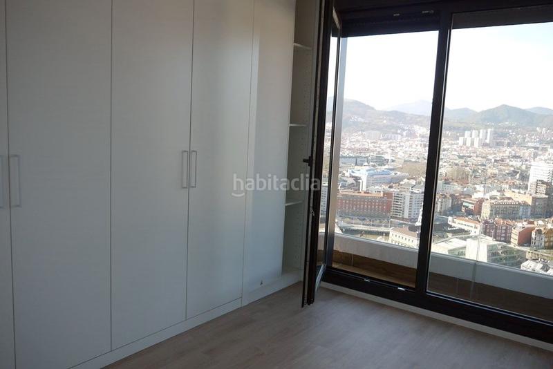 Foto 23e0f31f-1b4b-46a3-b3ce-32d2b451ca10. Alquiler ático en zumalacárregui etorbidea 21 excelente atico con impresionantes vistas sobre todo . en Bilbao