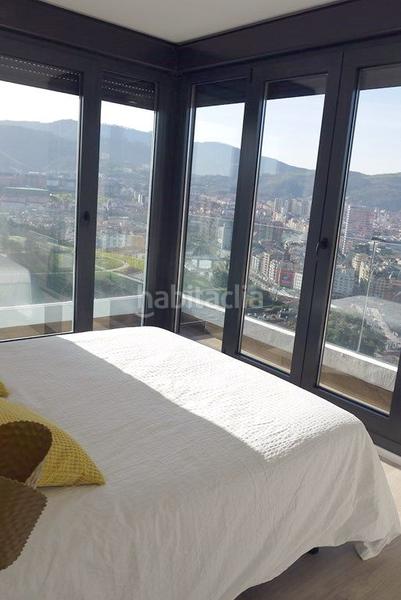 Foto 6ae38f66-6c65-45c6-8f0b-b8cf81dc97c3. Alquiler ático en zumalacárregui etorbidea 21 excelente atico con impresionantes vistas sobre todo . en Bilbao