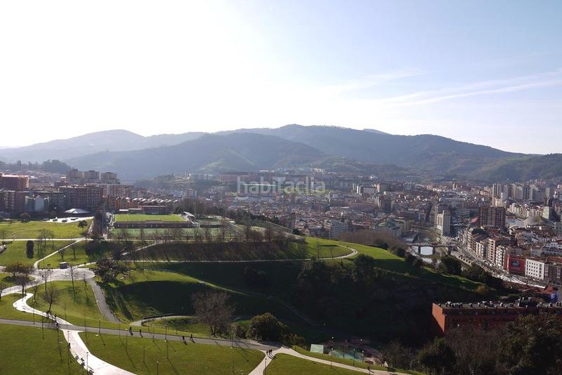 Foto b699e501-67a5-4561-a4bf-c92576e77b36. Alquiler ático en zumalacárregui etorbidea 21 excelente atico con impresionantes vistas sobre todo . en Bilbao
