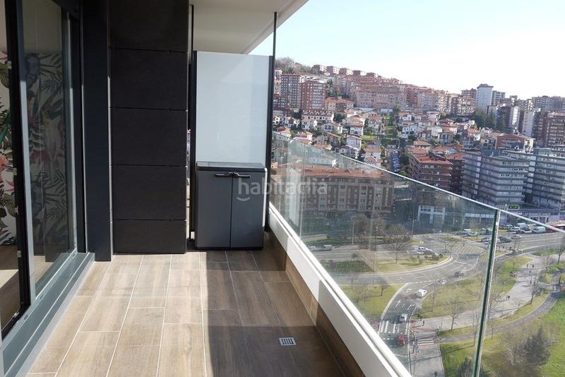 Foto b9ade501-1ede-4e34-9a38-e34f99e5ab67. Alquiler ático en zumalacárregui etorbidea 21 excelente atico con impresionantes vistas sobre todo . en Bilbao