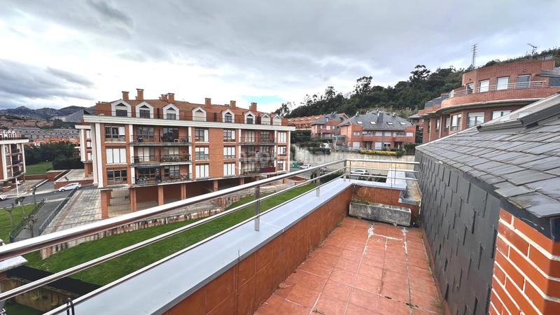 Foto a440cac3-f6c8-44d9-bcf8-e35d1587a785. Ático en avenida andrés de la llosa 3a explendido atico en Brazomar en Castro - Urdiales