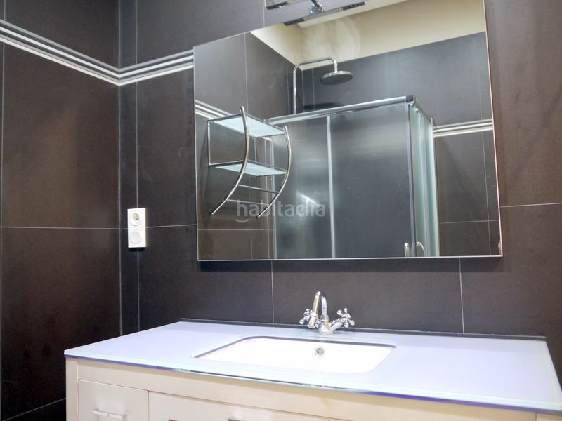 Foto b06929e1-ed0b-4a64-b190-996920b0cee4. Apartment in gregorio de la revilla zumarkalea 18 in Bilbao