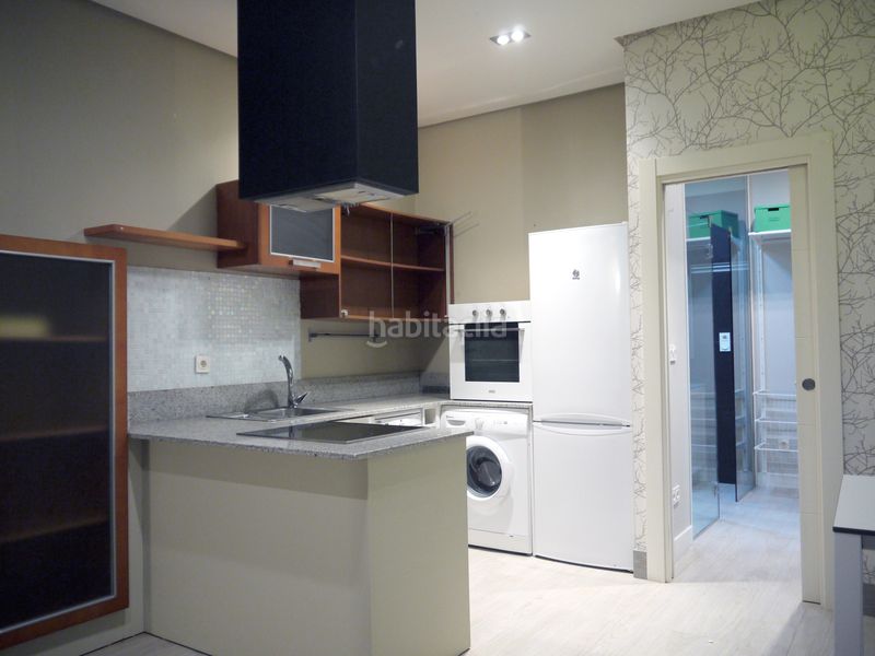 Foto ec2d8ded-78e8-4bf0-b8cf-33663932897b. Apartment in gregorio de la revilla zumarkalea 18 in Bilbao