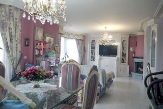 Chalet in Calle aureliano linares rivas 23a