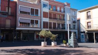 Appartement  Calle bernal díaz del castillo. Amplia vivienda con vistas a la plaza mayor