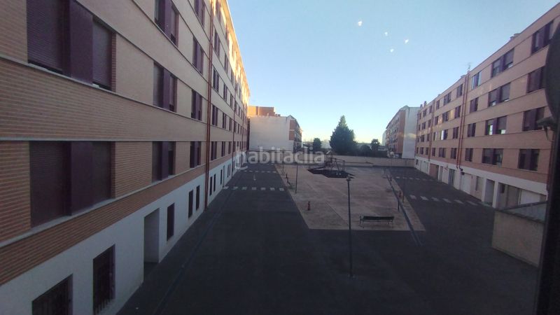Foto 6351a0cf-0e2f-4f31-a74d-4db0303ae9a9. Pis amb calefacció aparcament a Medina del Campo