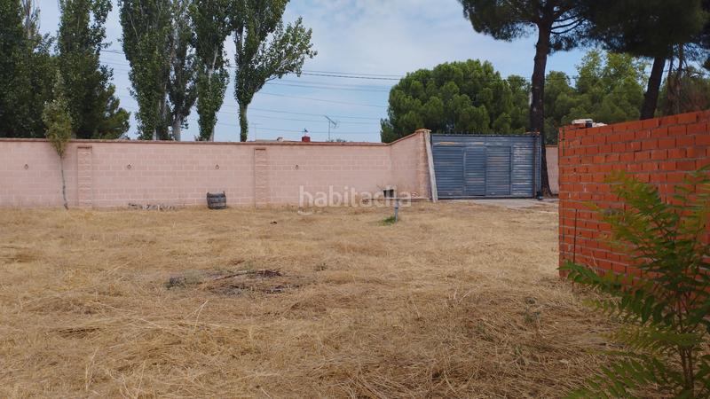 Foto 233d652e-7248-47fe-bed7-adb104a40174. Chalet en urbanización las salinas 2 41 vivienda con amplia parcela en Medina del Campo