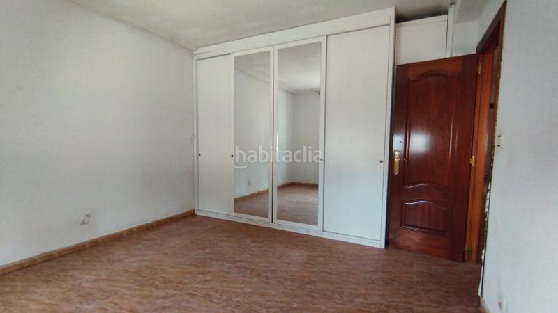Foto c69bde28-28b6-4a68-891d-efc2f6c8098e. Chalet en urbanización las salinas 2 41 vivienda con amplia parcela en Medina del Campo
