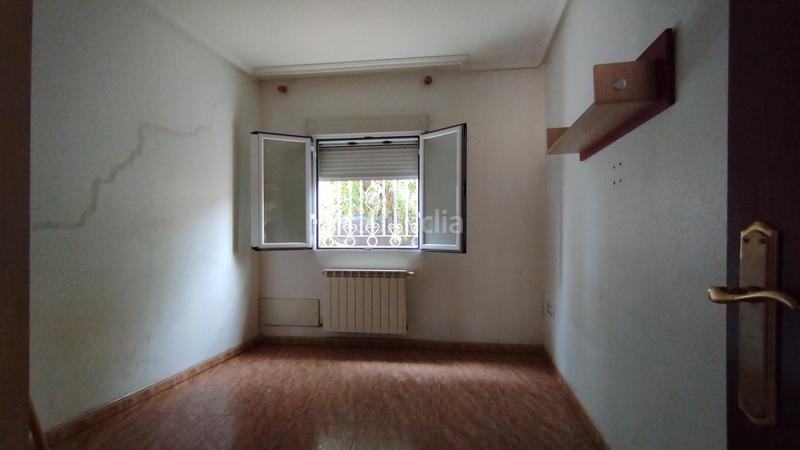 Foto f19f1aeb-441b-442e-8b23-8a1b504f1511. Chalet en urbanización las salinas 2 41 vivienda con amplia parcela en Medina del Campo