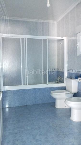 Foto f31bea2b-ab5d-4b82-8dd1-639ec3829342. Chalet en urbanización las salinas 2 41 vivienda con amplia parcela en Medina del Campo