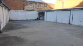 Miete Autoparkplatz  Avenida de lope de vega 56. Alquiler cochera en superficie, con facil acceso