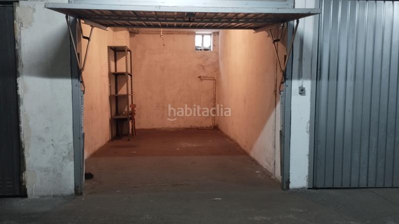 Foto f98e5bf2-7721-4d58-a374-8ff0229f94e1. Aparcament cotxe a calle ronda de gracia 8 a Medina del Campo