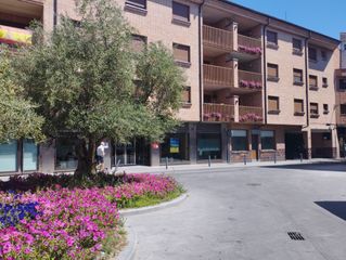 Pis  Calle san martín 4. Centrico con ascensor, garaje y trastero