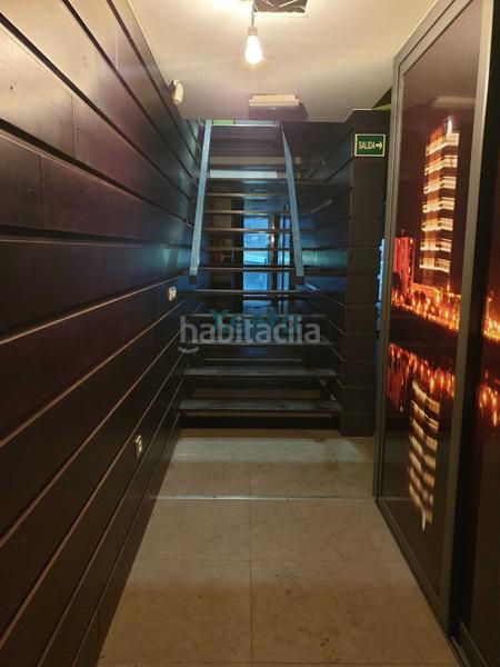 Foto c5b28cd2-f896-4bec-92cd-e33396bf0667. Local commercial dans Plaza España - Corte Inglés Vigo