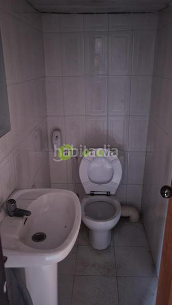 Foto 41028ad0-2d5f-455a-9edc-0c3b45fce707. Alquiler local comercial en Porriño (O)