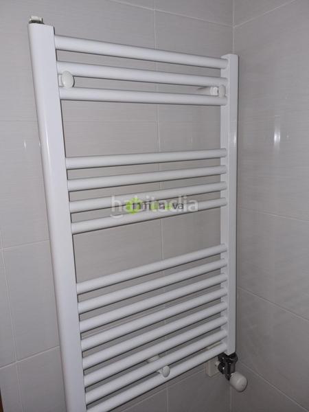 Foto 0c1727c5-e3f0-49aa-a2e7-368f671fa16c. Appartamento con riscaldamento in Coiro Cangas