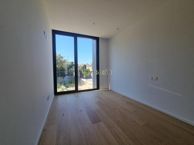 Foto 99ef43bb-b73e-43e4-a178-d68bcbffd834. Casa a schiera in rua areosa in San Pedro da Ramallosa Nigrán