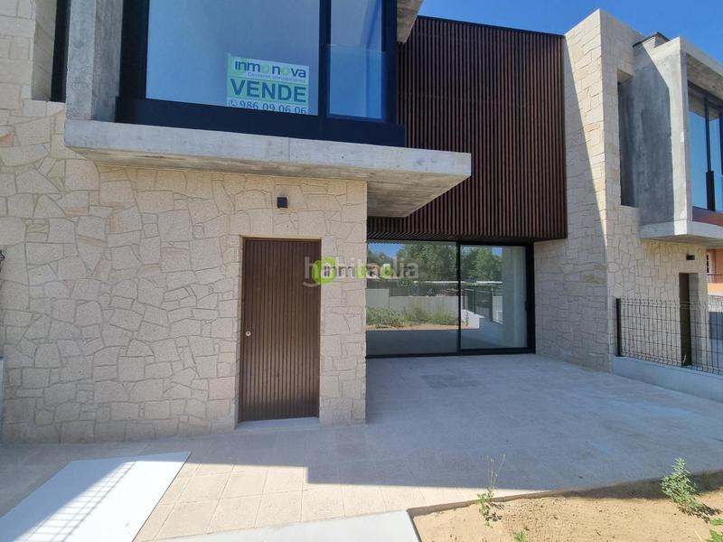 Foto f03a7bb7-c093-4ad8-9bac-aaad885ca30a. Casa a schiera in rua areosa in San Pedro da Ramallosa Nigrán