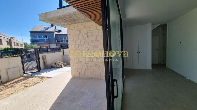 Foto 065e7878-d289-4179-b7fe-6bda91599d34. Casa adossada a rua areosa a San Pedro da Ramallosa Nigrán