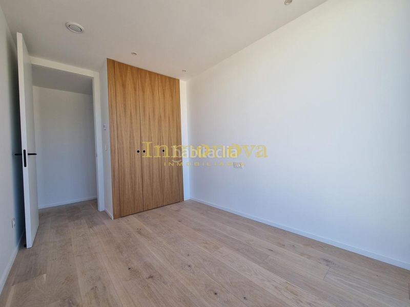 Foto 450a5078-ec9c-4ae6-a018-f1ed23f7e543. Casa adossada a rua areosa a San Pedro da Ramallosa Nigrán