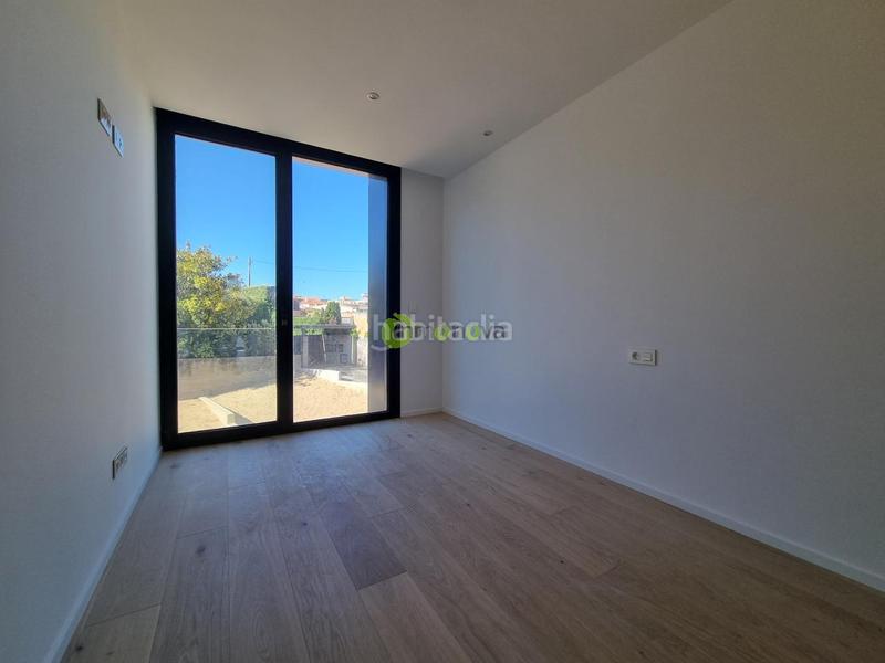 Foto 57456ef1-0e53-4867-ba12-8bf40c9109a5. Casa adossada a rua areosa a San Pedro da Ramallosa Nigrán