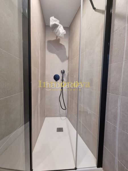 Foto eb5e5710-7a64-4799-864c-836b9c4fef6a. Casa adossada a rua areosa a San Pedro da Ramallosa Nigrán