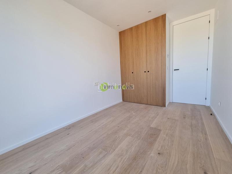 Foto fb9d042b-dd82-4fc8-9143-8dd4ff201249. Casa adossada a rua areosa a San Pedro da Ramallosa Nigrán