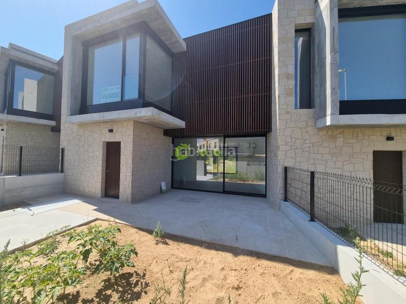 Foto 249158c5-c547-4884-8cd6-293f3f2a279c. Maison jumelée dans rua areosa dans San Pedro da Ramallosa Nigrán