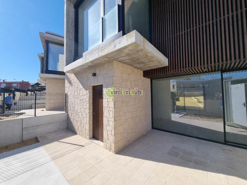 Foto 7648899b-9352-41bb-8570-46667a76f450. Maison jumelée dans rua areosa dans San Pedro da Ramallosa Nigrán