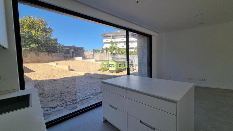 Foto f71d3833-0d84-447d-891a-976d29c03f66. Maison jumelée dans rua areosa dans San Pedro da Ramallosa Nigrán