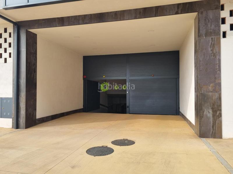 Foto 5053babc-9daf-44bf-b976-2a371bcfde0e. Rent car parking in rua enrique peinador 4 in Porriño (O)