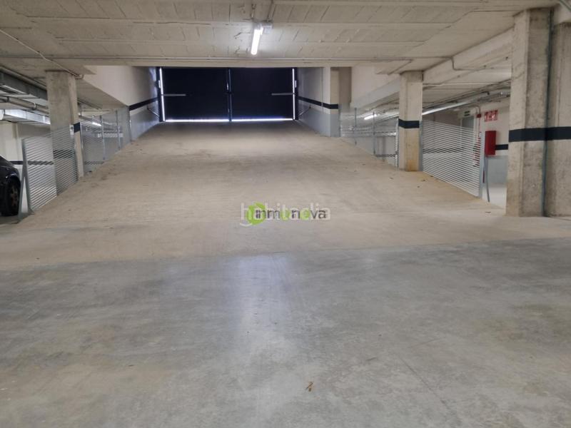 Foto 9a29f1fe-ec93-43b6-bebe-62912ec8905f. Affitto posto auto in rua enrique peinador 4 in Porriño (O)