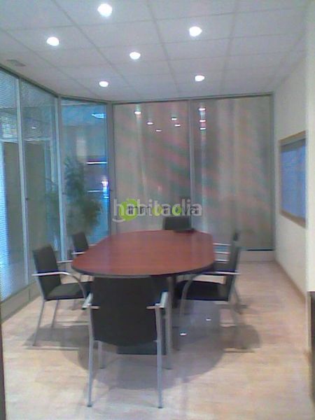 Foto 96cef72c-ca38-453a-83bf-01ac50b9cf3c. Nau industrial a Mos