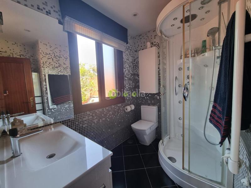 Foto c5cf70f4-3837-4dd7-9eda-a193c1b5606b. Chalet avec chauffage parking dans Panxón Nigrán